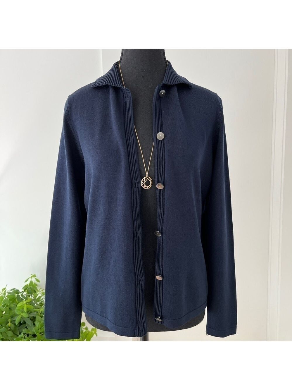 LIZ CLAIBORNE Silk Blend Fine Knit Navy Blue Shell Button Collared Cardigan Chic - Picture 3 of 16